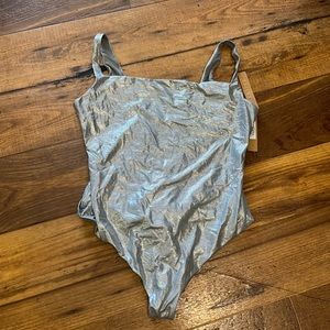 Skims square neck bodysuit NWT